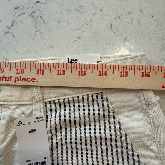 LEE WOMEN'S HIGH RISE CARPENTER SHORT Size 30 NEW - Picture 9 of 16